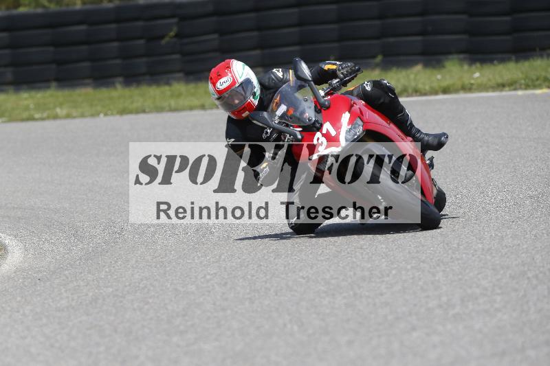 /27 12.06.2025 Ducati Schweiz Trackday Warmup  ADR/gelb-jeaune/31